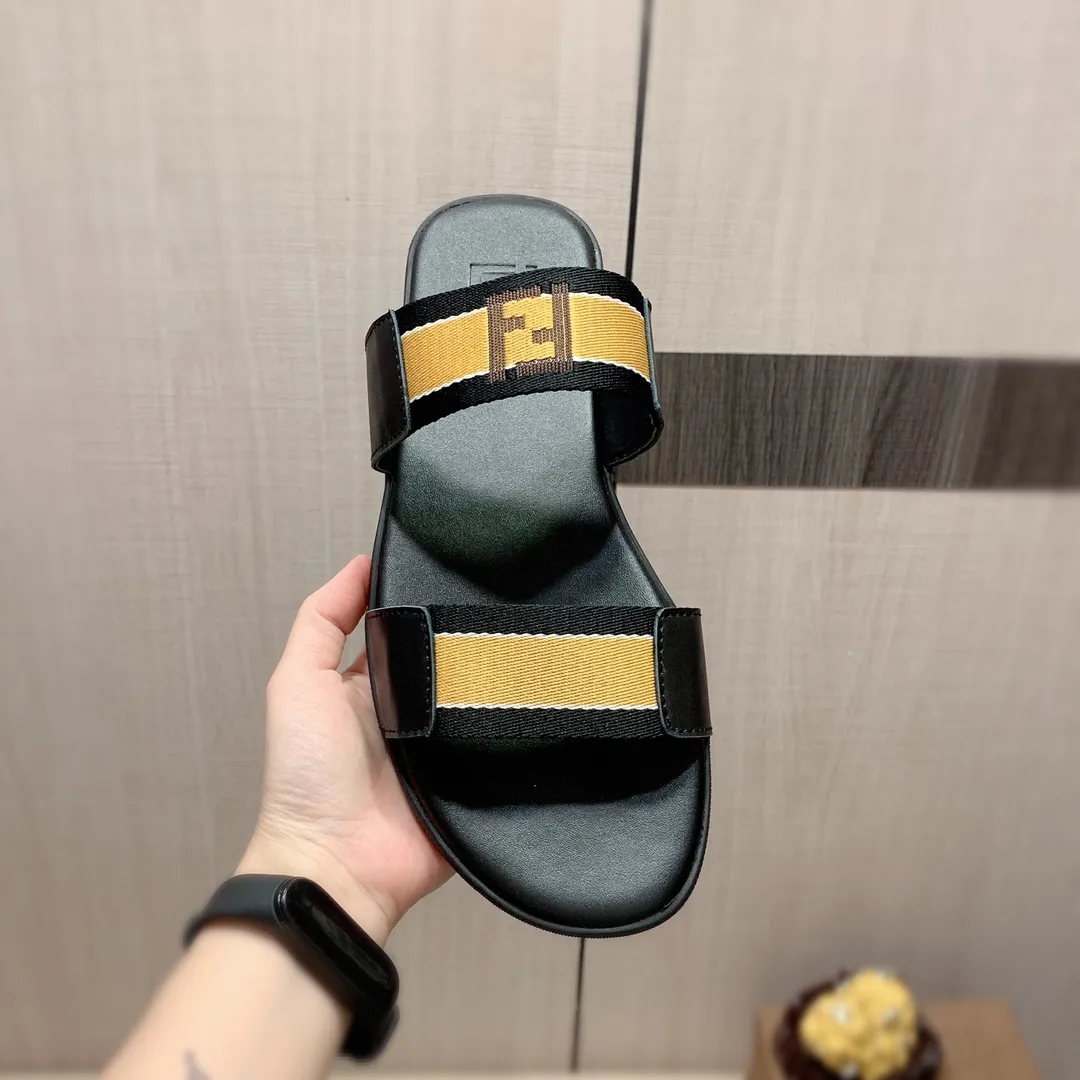 Slippers: New model: Factory price: 220💰💰🎩🎩🔥🔥《 Fendi FENDI* 》Series of slippers top purchasing agent 🔍🔍Men's 2022 counters are on sale simultaneously, original imported cowhide from Italy, exquisite workmanship,), sole: (super comfortable) original sole provided by the original factory, ⚠️ The exclusive double-layer movable molded bottom is super comfortable⚠️, the real thing is more beautiful🎬The real thing is more beautiful🔍🔍original order quality, you can enter and leave the counter at will, the correct size is 38-44, you can order 45. Long-term availability 266